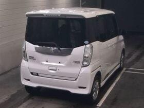 Nissan Dayz Roox 2017 – Pearl White Family Car in Kenya