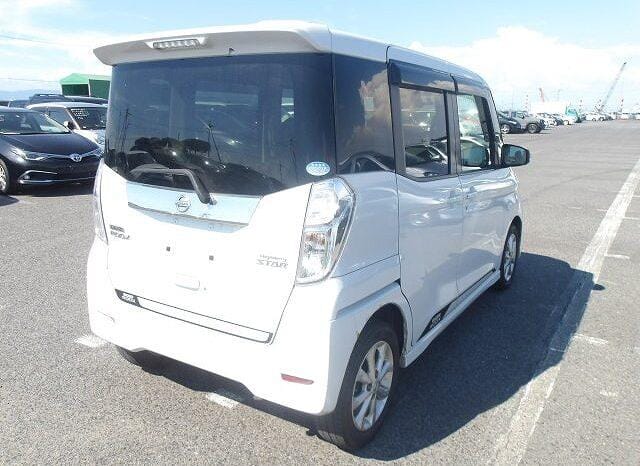 
								Nissan Dayz Roox 2017 – Pearl White Family Car in Kenya full									