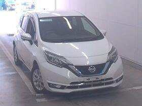 Nissan Note 2017 – Pearl White Hatchback in Kenya