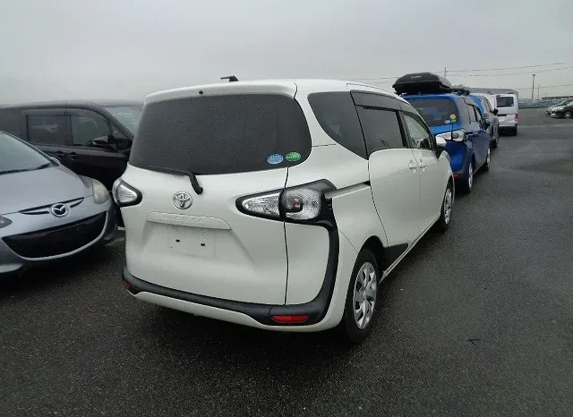 
								Toyota Sienta 2017 in Kenya Premium Used Cars at Mundiya International full									