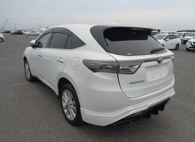 
								Toyota Harrier 2017 in Kenya Sunroof Luxury at Mundiya International full									